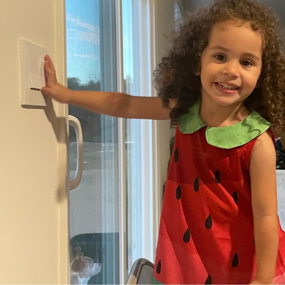 Meet your Poshers - Picture 5 of 6